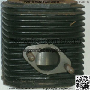 82R2 246CC CYLINDER WITH STUDS FITS SNOWMOBILES PN 82C1U NEW IN THE BOX